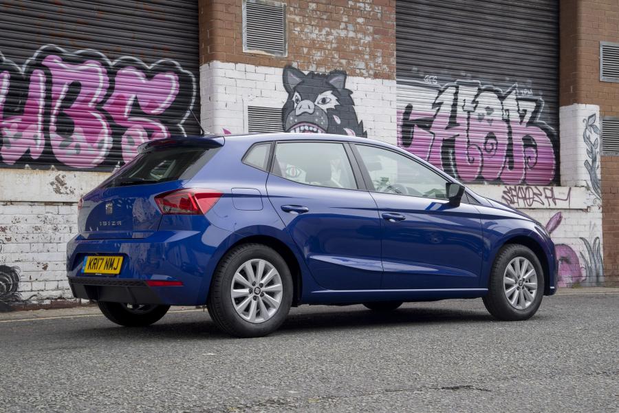  Seat Ibiza 2017 года  (UK) (фото 2 из 40)